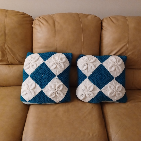 Holiday Christmas Hand Made Knitted Pillow Covers - Picture 3 of 12